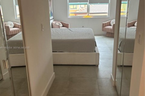 Снять в аренду кондоминиум в Майами-Бич, Флорида 2 спальни, 104.98м2, № 1990707 - фото 19