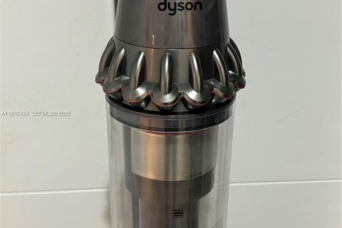 Снять в аренду кондоминиум в Майами-Бич, Флорида 2 спальни, 104.98м2, № 1990707 - фото 6