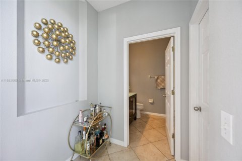 Casa en venta en Kissimmee, Florida, 4 dormitorios, 248.89 m2 № 1932173 - foto 14