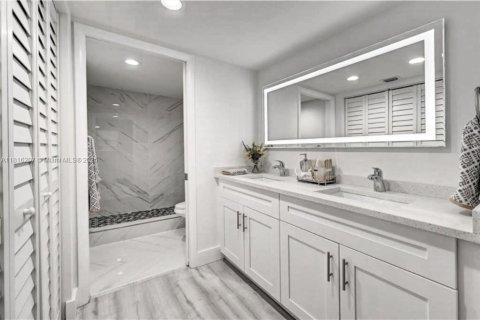 Condo in Coconut Creek, Florida, 2 bedrooms  № 1770488 - photo 8