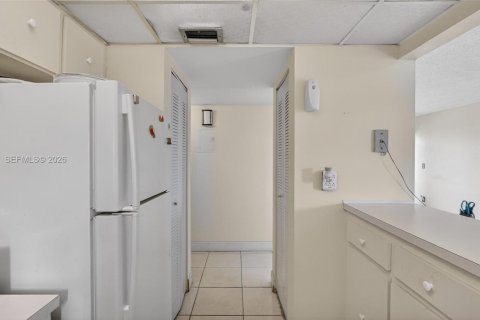 Condominio en venta en Miami, Florida, 2 dormitorios, 103.12 m2 № 2030464 - foto 11