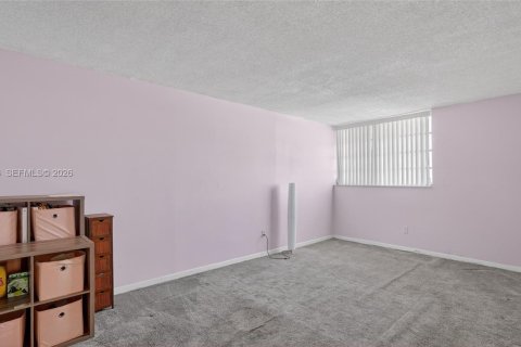 Condominio en venta en Miami, Florida, 2 dormitorios, 103.12 m2 № 2030464 - foto 15