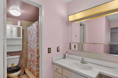 Condominio en venta en Miami, Florida, 2 dormitorios, 103.12 m2 № 2030464 - foto 18