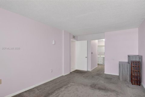 Condominio en venta en Miami, Florida, 2 dormitorios, 103.12 m2 № 2030464 - foto 17