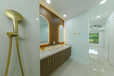 Casa en venta en Lehigh Acres, Florida, 4 dormitorios № 2182648 - foto 30