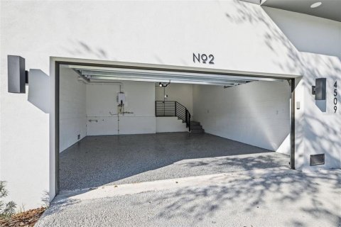 Townhouse in Tampa, Florida 3 bedrooms, 284.47 sq.m. № 2204087 - photo 24
