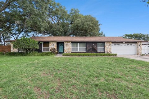 House in Belle Isle, Florida 4 bedrooms, 149.76 sq.m. № 2238854