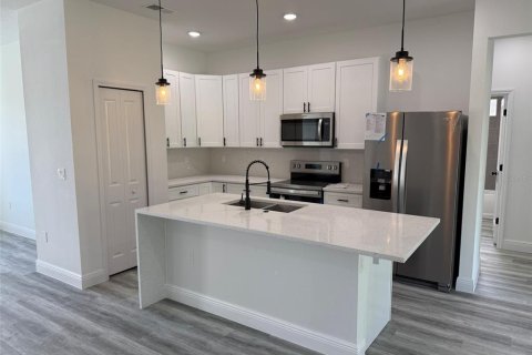 Casa en venta en Ocala, Florida, 4 dormitorios, 177.63 m2 № 1509576 - foto 6