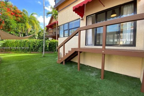 Adosado en alquiler en Miami, Florida, 1 dormitorio, 89.19 m2 № 1953754 - foto 6