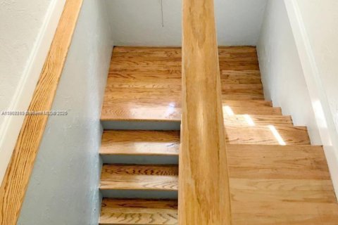 Adosado en alquiler en Miami, Florida, 1 dormitorio, 89.19 m2 № 1953754 - foto 12