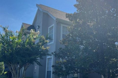 Condo in Orlando, Florida, 2 bedrooms № 2215816 - photo 3
