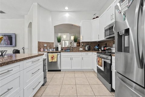 House in Homestead, Florida 3 bedrooms, 176.24 sq.m. № 2087233 - photo 5