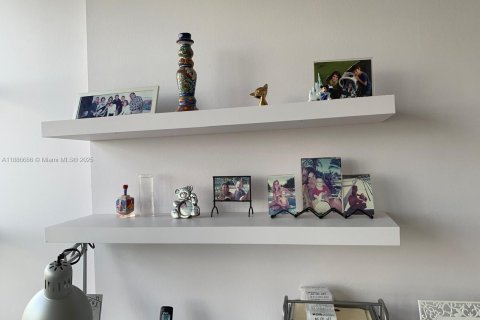 Купить кондоминиум в Халландейл-Бич, Флорида 1 спальня, 92.9м2, № 1933352 - фото 10