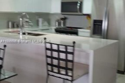 Купить кондоминиум в Халландейл-Бич, Флорида 1 спальня, 92.9м2, № 1933352 - фото 6