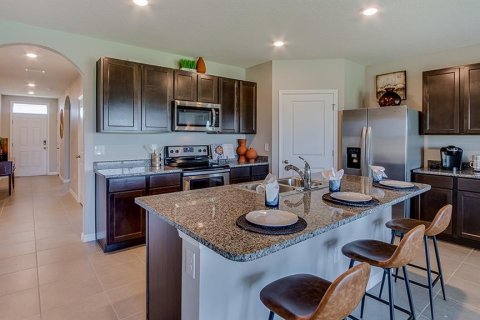 House in Gainesville, Florida 4 bedrooms, 164.81 sq.m. № 1590717 - photo 2