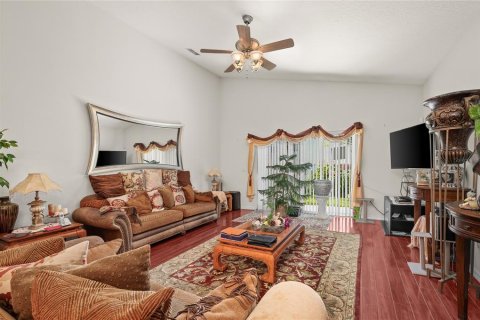 Villa ou maison à vendre à Sanford, Floride: 4 chambres, 265.89 m2 № 1841601 - photo 4