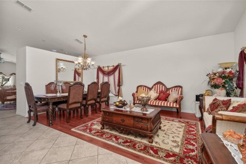 Villa ou maison à vendre à Sanford, Floride: 4 chambres, 265.89 m2 № 1841601 - photo 8