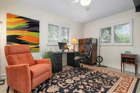 Villa ou maison à vendre à Sarasota, Floride: 3 chambres, 238.29 m2 № 1552847 - photo 16