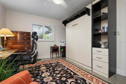 Villa ou maison à vendre à Sarasota, Floride: 3 chambres, 238.29 m2 № 1552847 - photo 15
