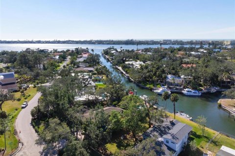 Villa ou maison à vendre à Sarasota, Floride: 3 chambres, 238.29 m2 № 1552847 - photo 6