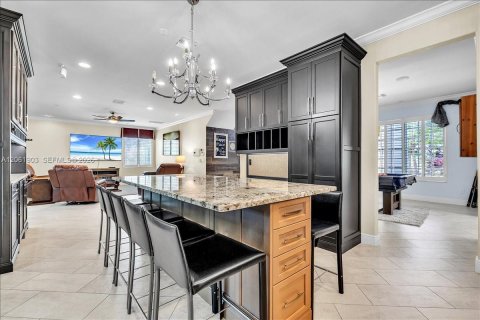 House in Fort Myers, Florida 6 bedrooms, 411.37 sq.m. № 2266097 - photo 27