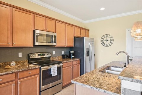 House in Venice, Florida 5 bedrooms, 314.47 sq.m. № 1914875 - photo 9
