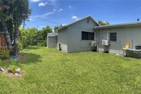 Casa en venta en Miami, Florida, 4 dormitorios, 171.78 m2 № 1984277 - foto 4