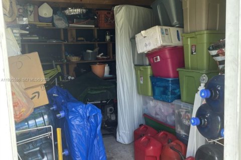 Casa en venta en Miami, Florida, 4 dormitorios, 171.78 m2 № 1984277 - foto 8