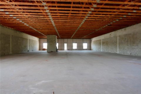 Propiedad comercial en alquiler en Port Charlotte, Florida № 1027527 - foto 5