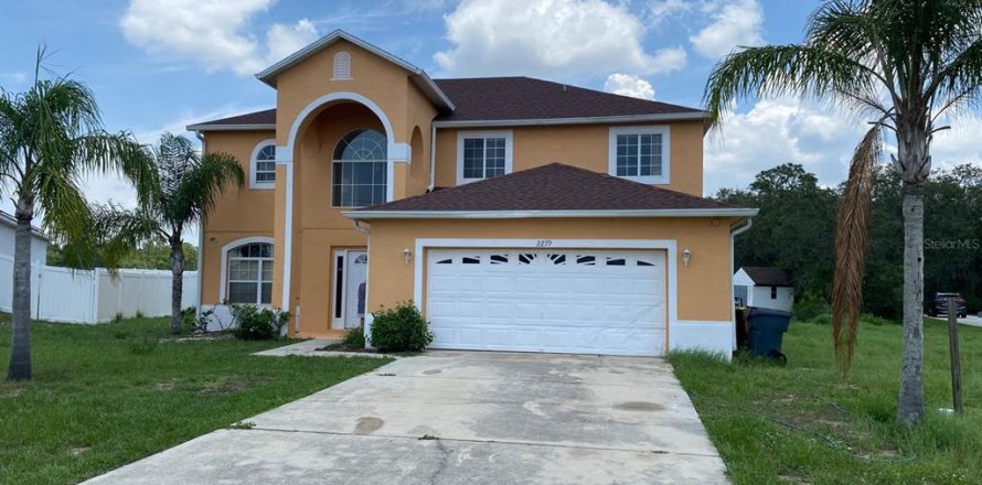 House in Poinciana, Florida 4 bedrooms, 259.2 sq.m. № 1803810