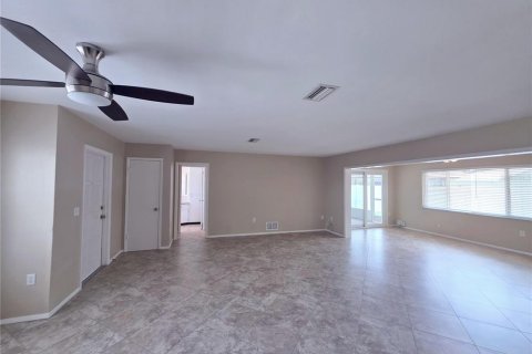Villa ou maison à louer à Venice, Floride: 2 chambres, 147.25 m2 № 2157057 - photo 8