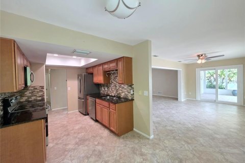 Villa ou maison à louer à Venice, Floride: 2 chambres, 147.25 m2 № 2157057 - photo 10