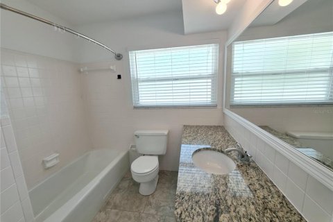 Villa ou maison à louer à Venice, Floride: 2 chambres, 147.25 m2 № 2157057 - photo 23