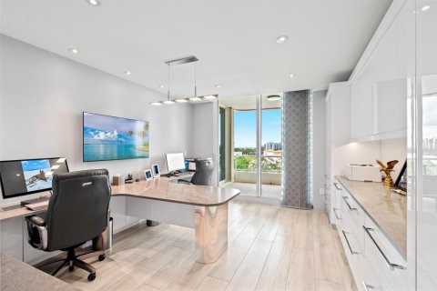 Condo in Boca Raton, Florida, 3 bedrooms  № 2260897 - photo 25