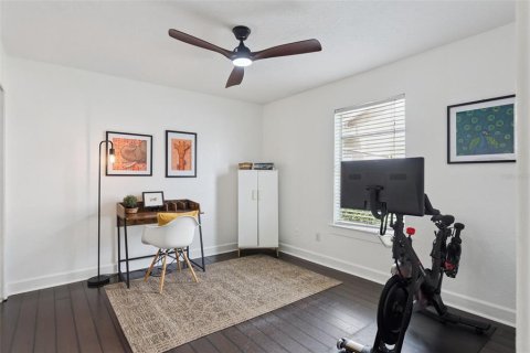 House in Orlando, Florida 3 bedrooms, 199.83 sq.m. № 2330157 - photo 18