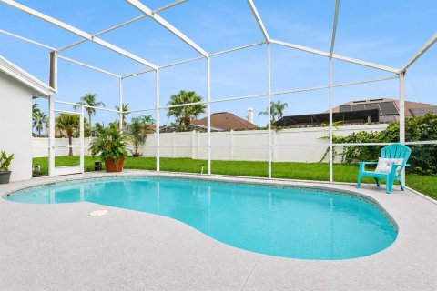 House in Orlando, Florida 3 bedrooms, 199.83 sq.m. № 2330157 - photo 23