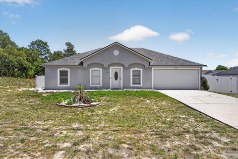 Casa en Spring Hill, Florida 3 dormitorios, 150.41 m2 № 2156367