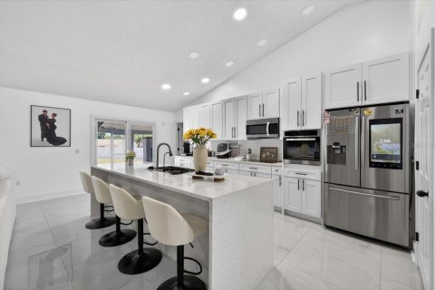 Casa en venta en Spring Hill, Florida, 3 dormitorios, 150.41 m2 № 2156367 - foto 8
