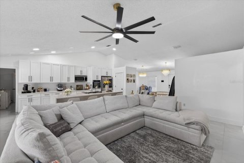 Casa en venta en Spring Hill, Florida, 3 dormitorios, 150.41 m2 № 2156367 - foto 6