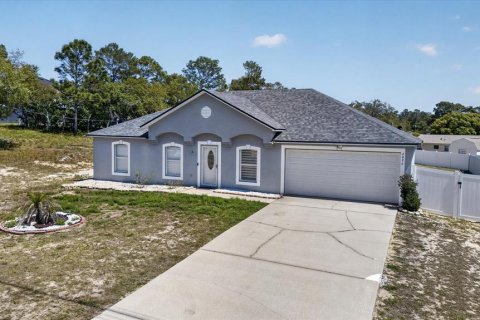 Casa en venta en Spring Hill, Florida, 3 dormitorios, 150.41 m2 № 2156367 - foto 2