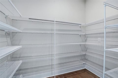 Купить виллу или дом в Сент-Питерсберг, Флорида 11 комнат, 303.14м2, № 2213239 - фото 26