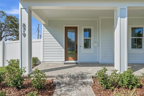 Купить виллу или дом в Сент-Питерсберг, Флорида 11 комнат, 303.14м2, № 2213239 - фото 6