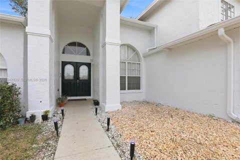 House in Riverview, Florida 4 bedrooms № 2004300 - photo 5