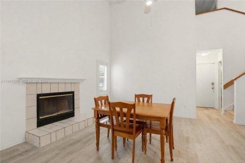 House in Riverview, Florida 4 bedrooms № 2004300 - photo 10