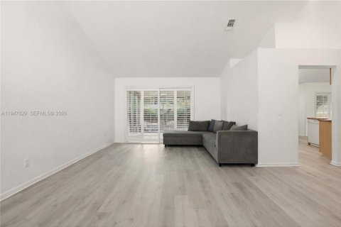 House in Riverview, Florida 4 bedrooms № 2004300 - photo 7