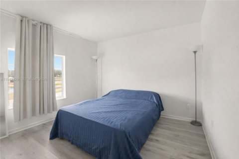 House in Riverview, Florida 4 bedrooms № 2004300 - photo 28