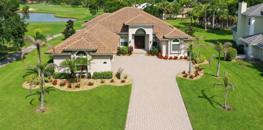 Casa en St. Lucie, Florida 4 dormitorios, 285.3 m2 № 2188931