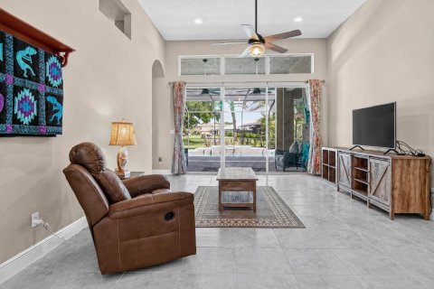 Casa en venta en St. Lucie, Florida, 4 dormitorios, 285.3 m2 № 2188931 - foto 9