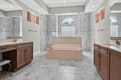 Casa en venta en St. Lucie, Florida, 4 dormitorios, 285.3 m2 № 2188931 - foto 21