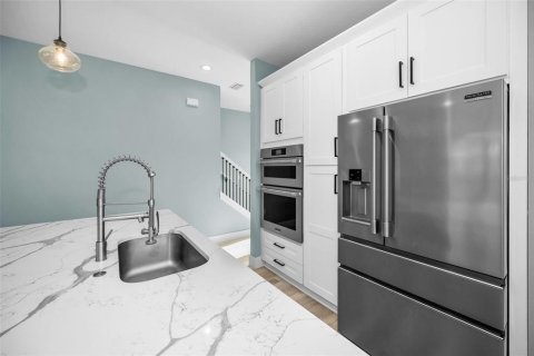 Villa ou maison à vendre à New Port Richey, Floride: 4 chambres, 232.91 m2 № 2425316 - photo 21